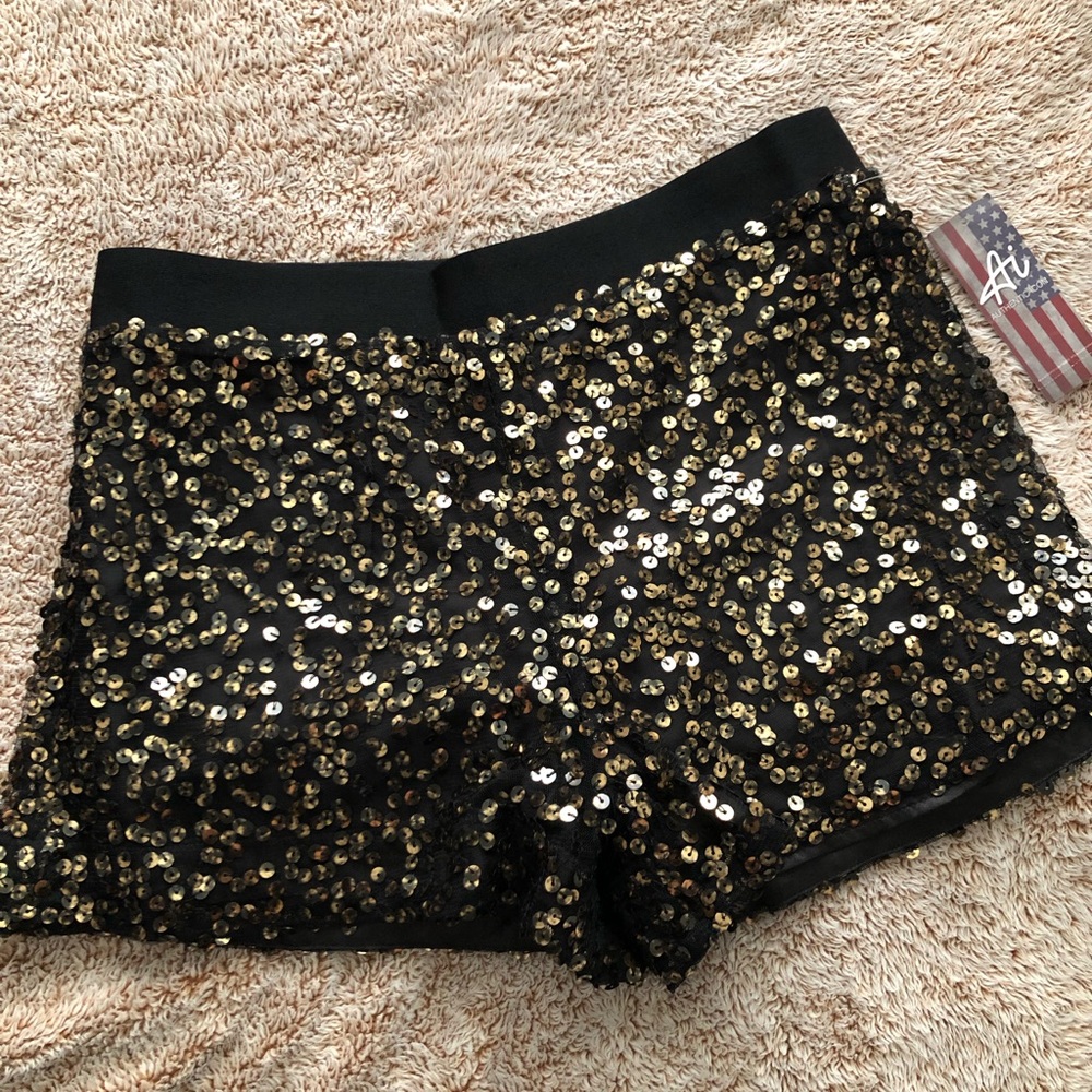 New sequined shorts 💕